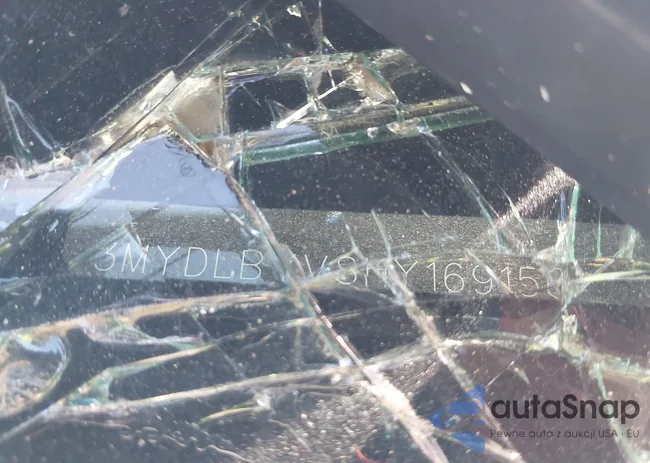 3MYDLBYV8HY169156: 39204885