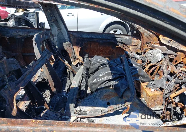 KNAGM4AD7D5061850: 39215787