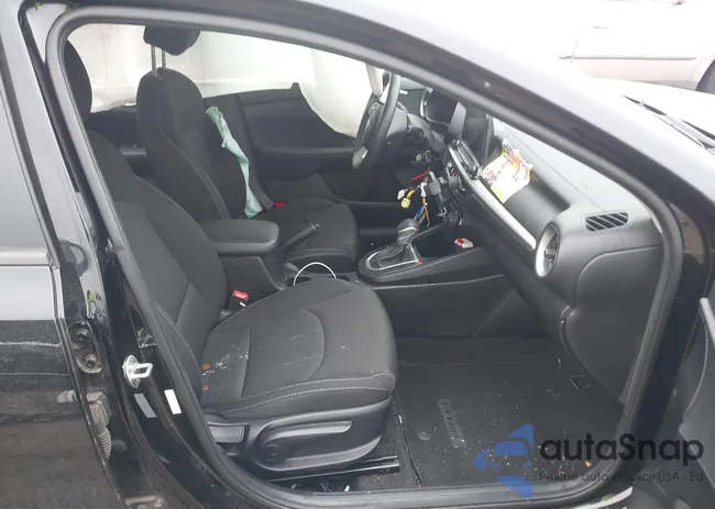 3KPF24AD5KE059522: 39221271