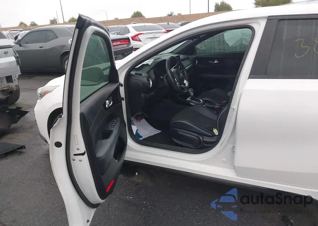 3KPF34AD4ME322504: 39230778