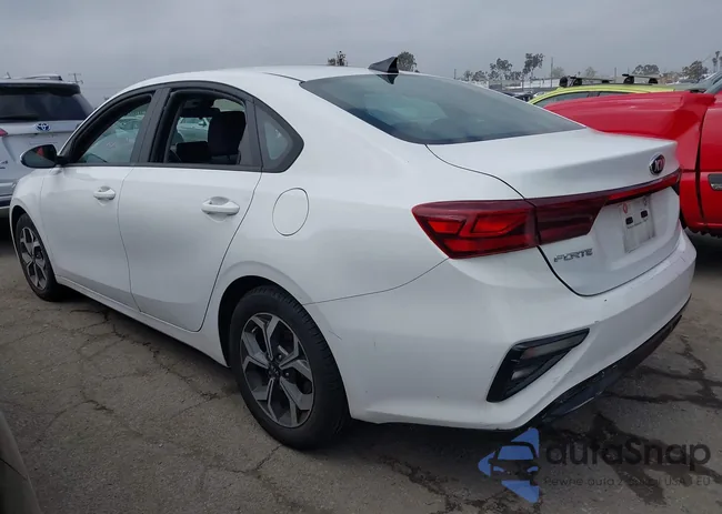 3KPF24AD6ME374865: 39237763