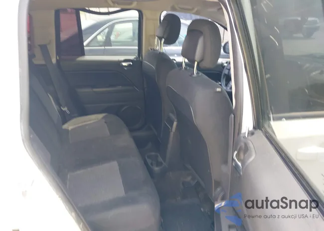 1C4NJCBA6GD512990: 39251042