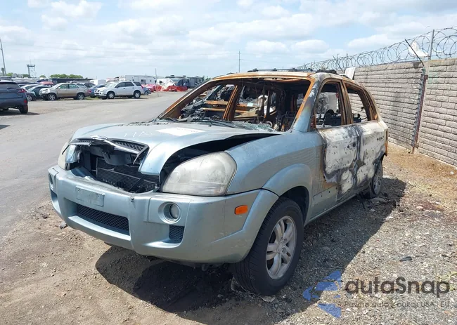 KM8JN12D18U896286: 39277399