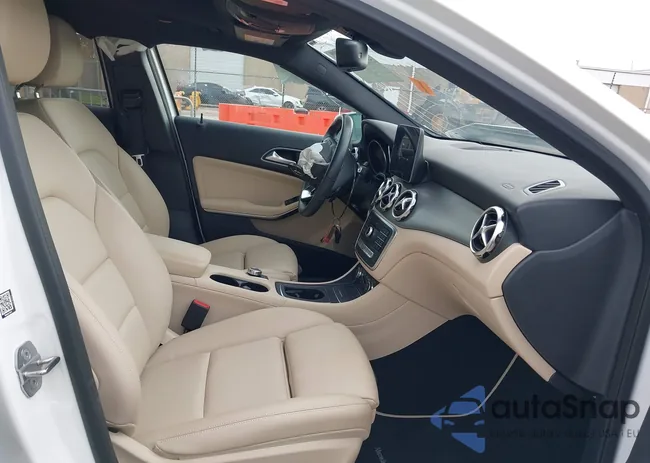 WDCTG4EB5KU015478: 39285906