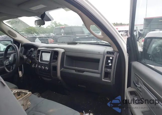 3C6JR6DT2EG190847: 39293316