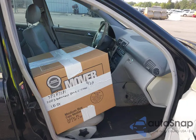 WDBRF40JX3F434447: 39297291