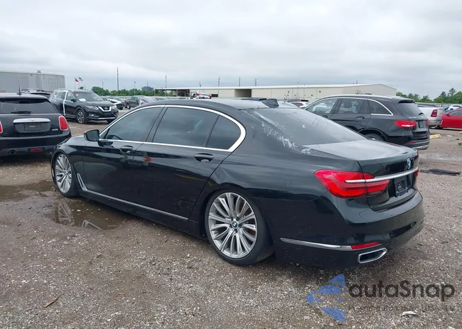 WBA7F0C31HGM22135: 39297431