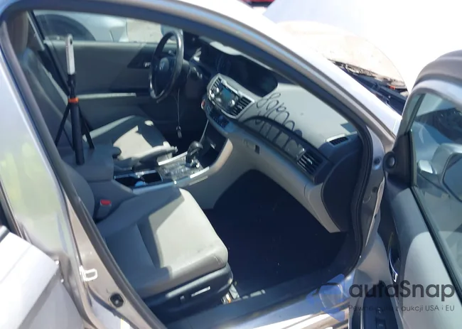 1HGCR2F86EA087420: 39300268