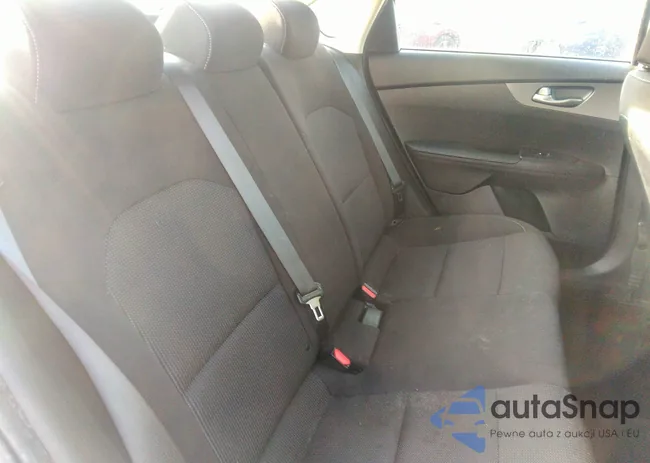 3KPF24AD2LE253541: 39309935