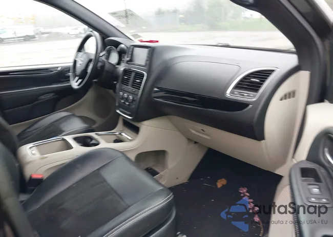 2C4RDGCG3KR648146: 39314852