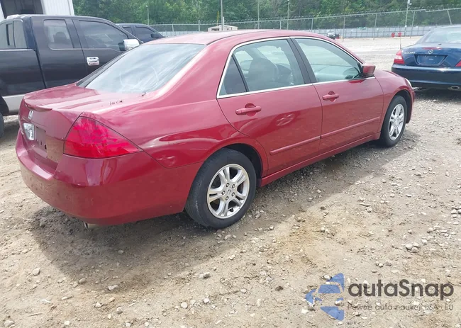 1HGCM56327A023432: 39323239