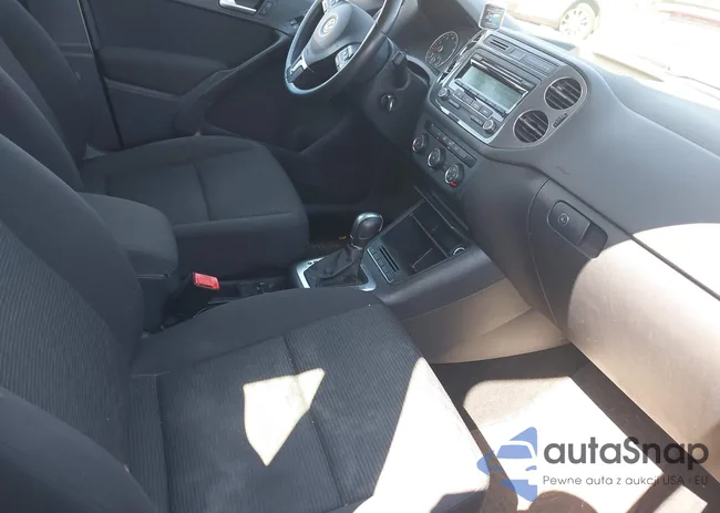 WVGAV3AX5EW615436: 39324235