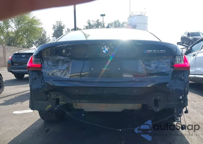 3MW5U7J08L8B14739: 39327643