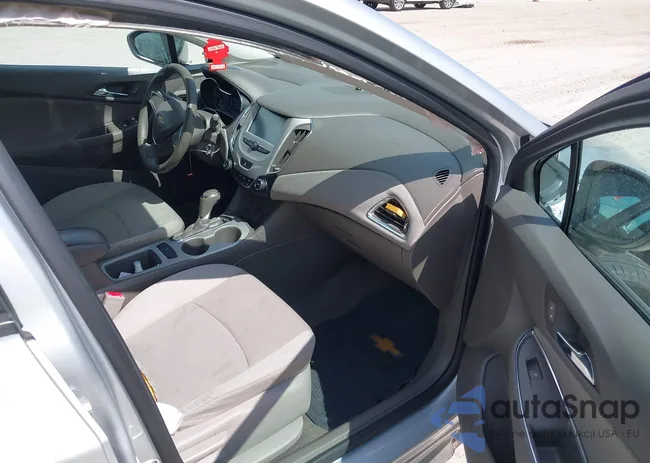 1G1BC5SM1J7115818: 39329051