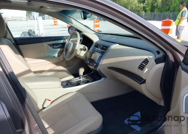 1N4AL3AP0FC592215: 39336798