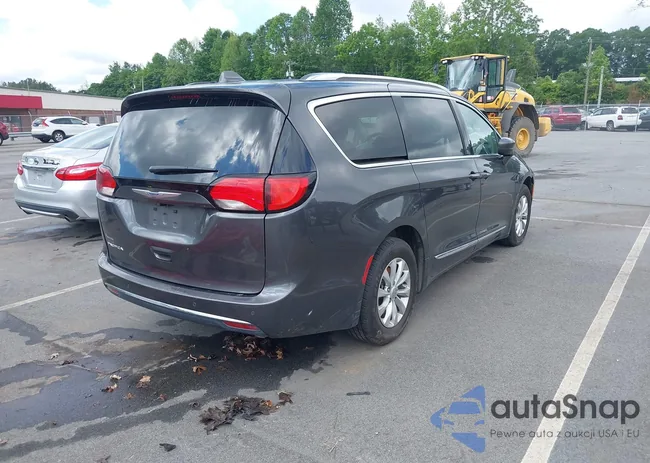 2C4RC1BG6JR309560: 39340052