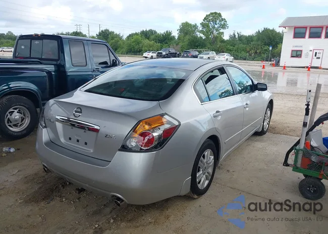 1N4AL2AP9CC187881: 39354897