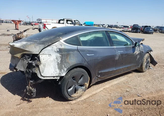 5YJ3E1EB0LF800821: 39366067