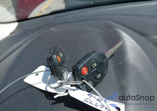 1FADP3F28EL247396: 39369727