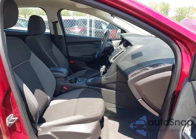 1FADP3F28EL247396: 39369727