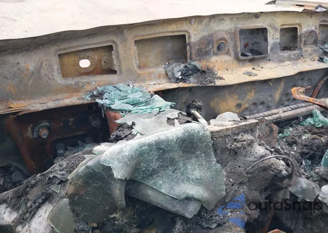 1FMSK7DH2NGA73361: 39382359