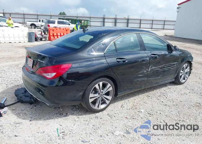 WDDSJ4GB1KN723968: 39385153