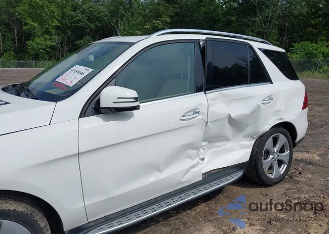 4JGDA5HB2GA652569: 39389646