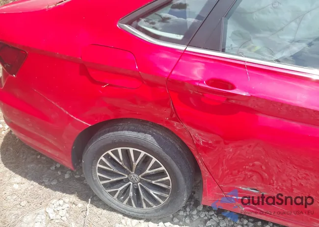 3VWE57BU5KM107283: 39397545