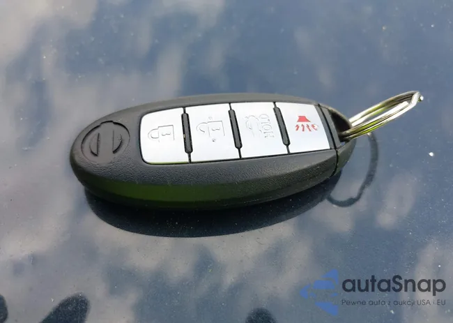 1N4AL3AP0DN407193: 39400101