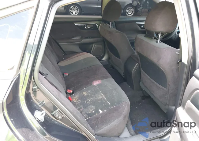 1N4AL3AP0DN407193: 39400101