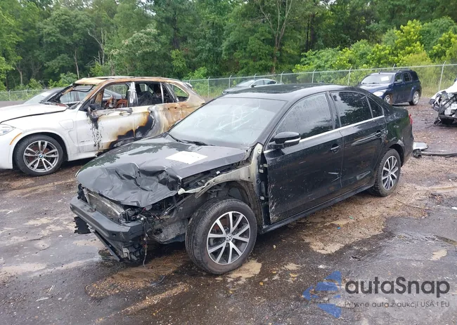 3VWDB7AJ8HM252919: 39410475