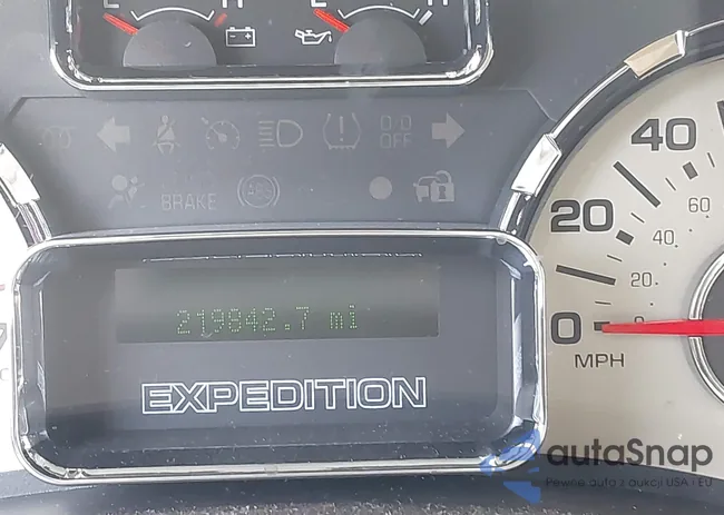 1FMFU155X8LA79143: 39421407