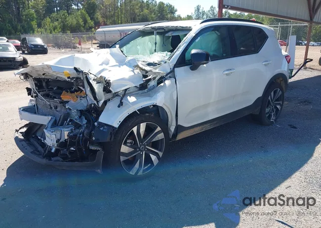 YV4L12UX3P2102255: 39426399