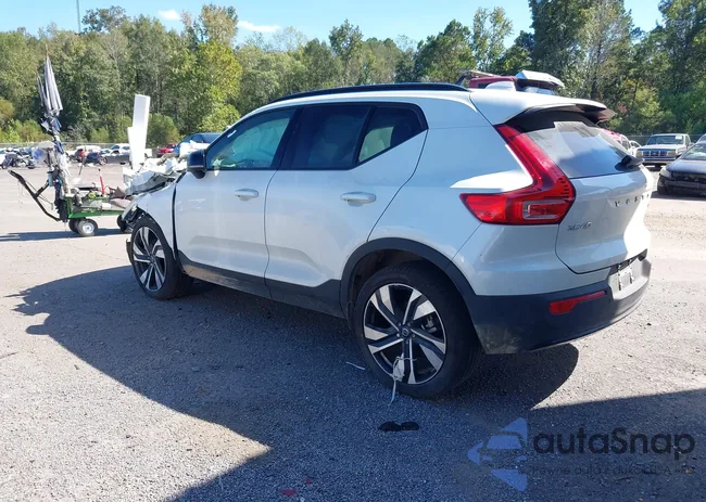 YV4L12UX3P2102255: 39426399