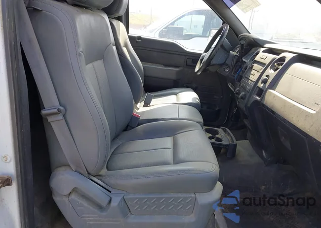 1FTMF1CM7EKF80492: 39433599