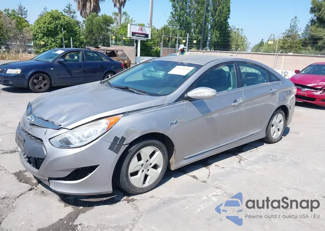 KMHEC4A4XCA034687: 39438000