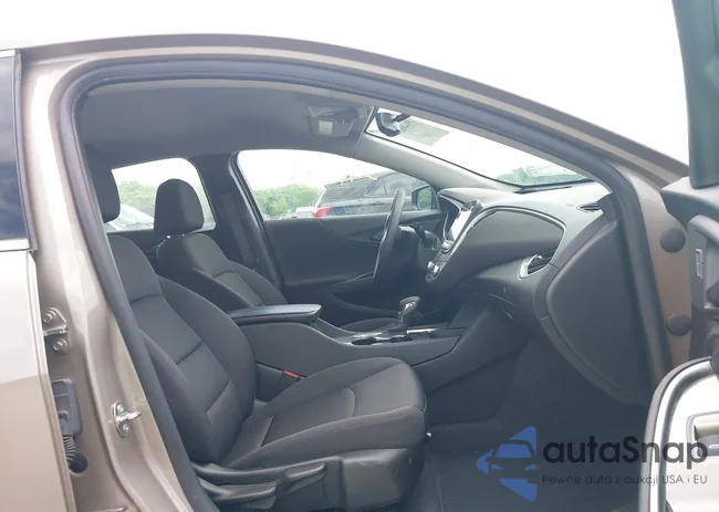 1G1ZD5ST3NF133946: 39440637