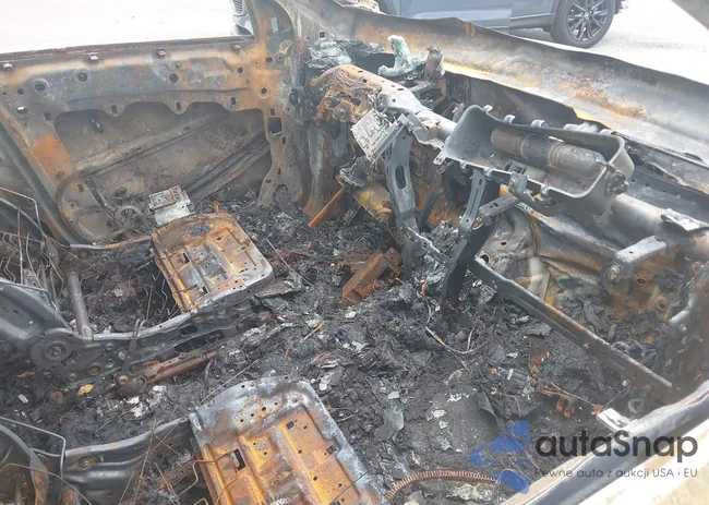 1FMCU0H68NUA48061: 39450596