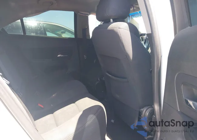 1G1PC5SB7E7361802: 39452607