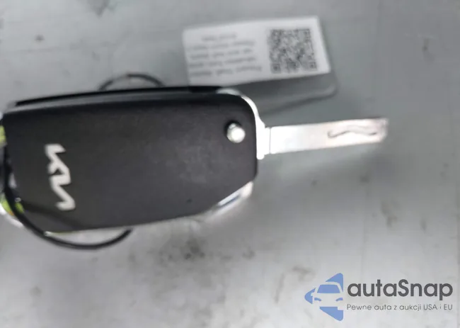 3KPF24AD9PE560162: 39453048