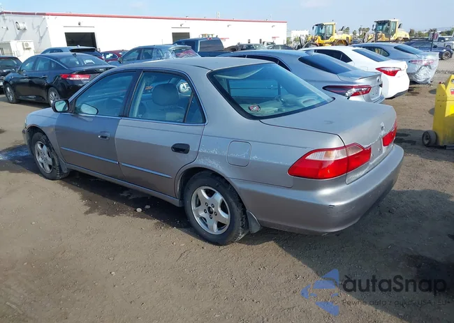 1HGCG1658YA017797: 39454681