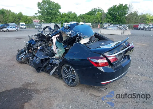 1HGCR2F58HA205509: 39483313