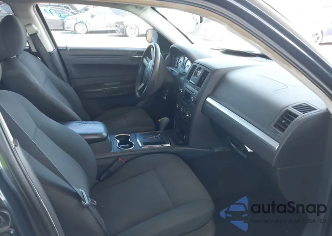 2C3LA43R18H237717: 39484041