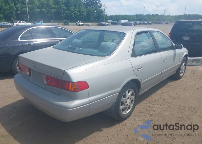 4T1BG22K01U824729: 39484176