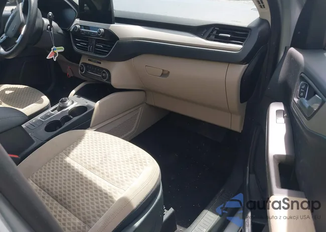 1FMCU0G61LUB58562: 39495041