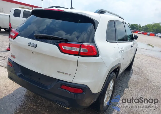 1C4PJMAS5GW215092: 39502121