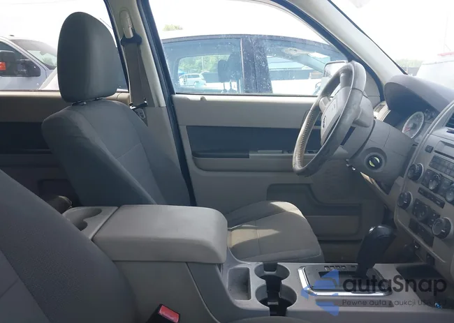 1FMCU0D74AKA72068: 39504621