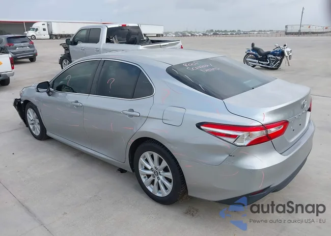 4T1B11HK8JU608954: 39504632