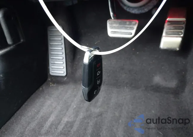 1FA6P8CF6G5210139: 38530081