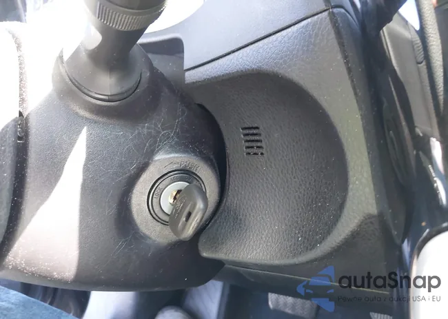 2T1BURHE7KC185643: 38550959